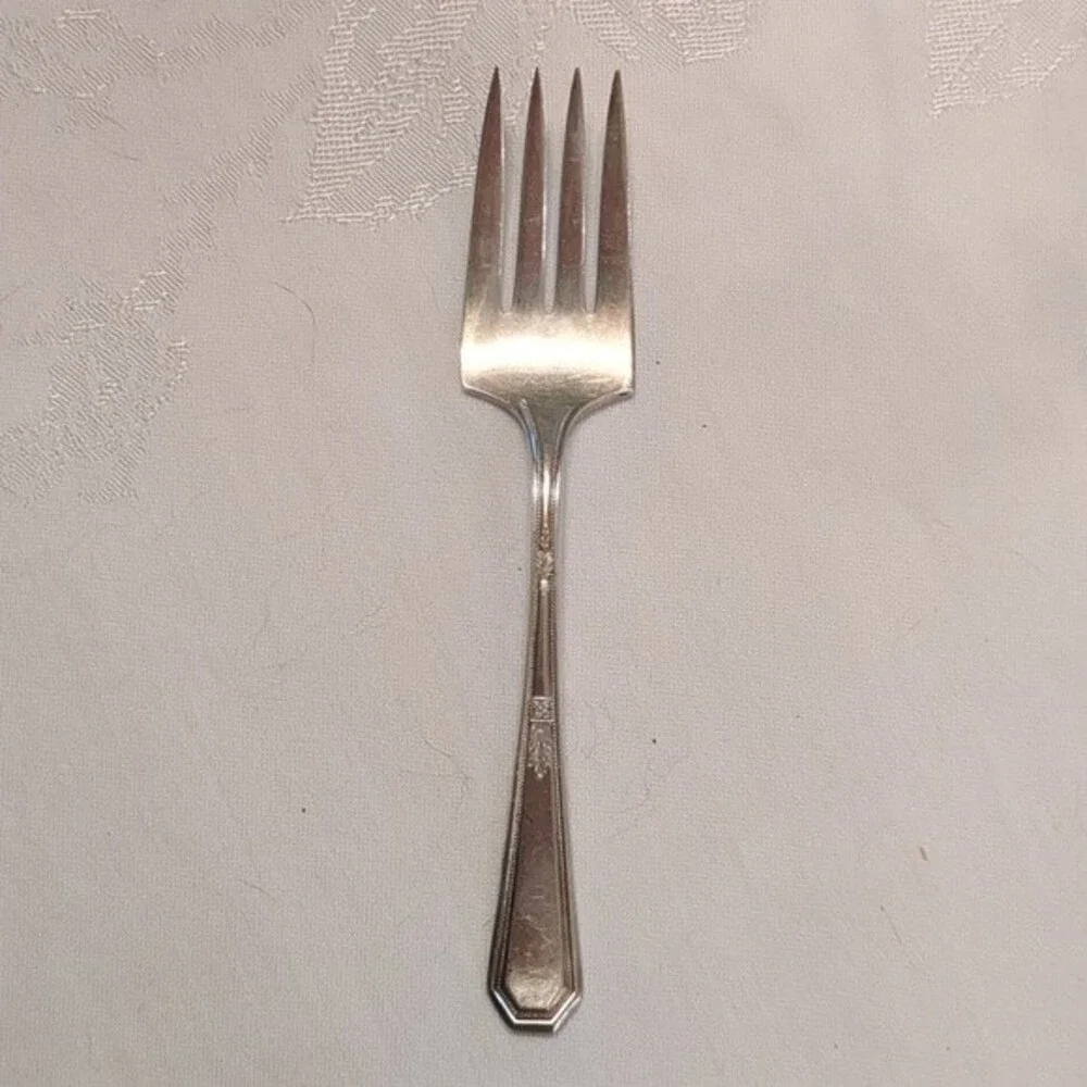 Wm Rogers & Son AA Silverplate 6 salad or dessert forks Mayfair 1923